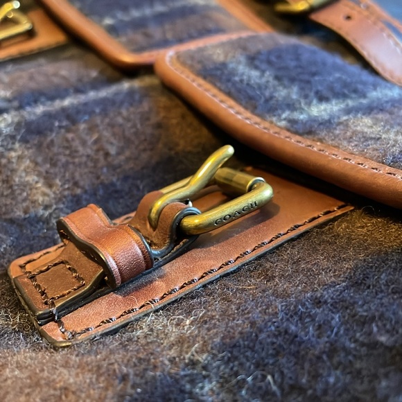 Coach Messenger Bag - Picture 9 of 9